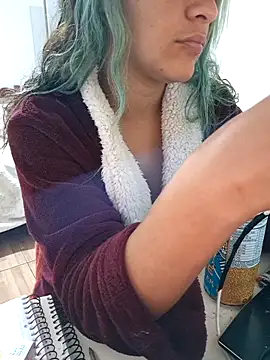 Snapshot of euahotmarii20 chatting on 10/25/25, 05:26 euahotmarii20 online show from 10/25/25, 05:26