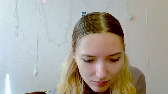  kikiclark   online show from 09/27/25, 08:41