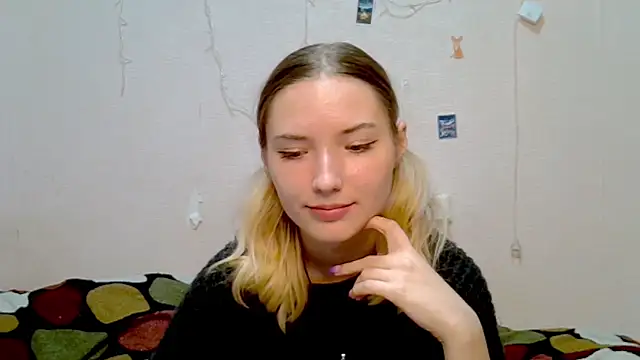  kikiclark   online show from 09/27/25, 08:47