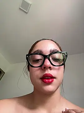 hottiee melannie online show from 06/28/26, 05:41