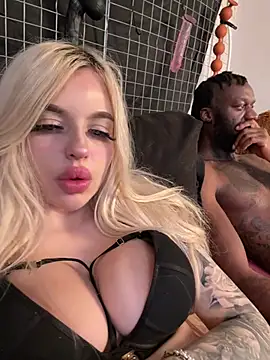 Steffi Snowbunny online show from 02/03/26, 09:42