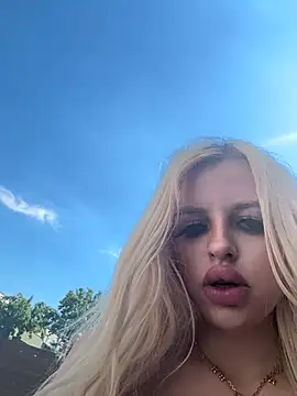 Steffi Snowbunny online show from 06/24/26, 01:10