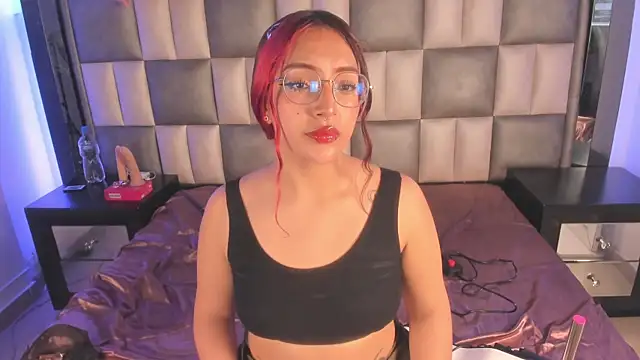 Valkiria js online show from 11/28/25, 01:58