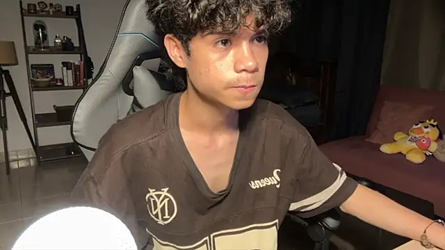 Snapshot of OopsAgain_ chatting on 01/16/26, 02:26 OopsAgain online show from 01/16/26, 02:26