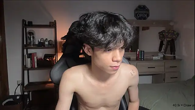 Snapshot of OopsAgain_ chatting on 03/13/26, 02:40 OopsAgain online show from 03/13/26, 02:40