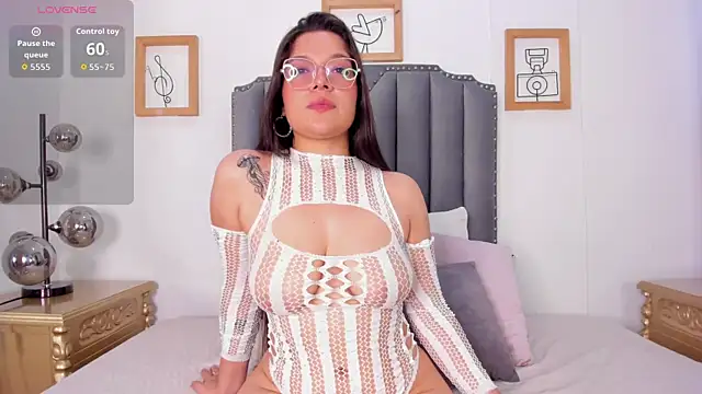 Snapshot of NebulaSin chatting on 10/18/25, 07:36 NebulaSin online show from 10/18/25, 07:36