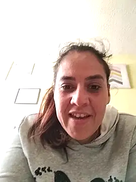 Snapshot of denissebombon chatting on 02/01/26, 05:44 denissebombon online show from 02/01/26, 05:44