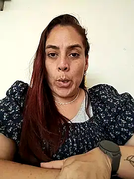 Snapshot of denissebombon chatting on 02/17/26, 09:43 denissebombon online show from 02/17/26, 09:43