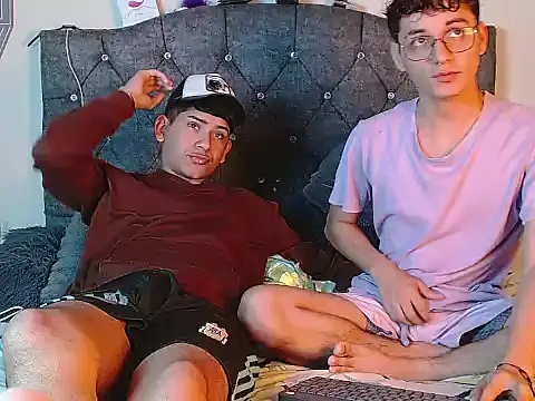 logan willyams  online show from 09/10/25, 10:54