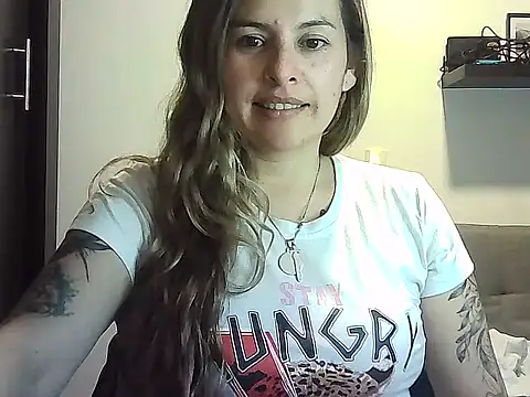 Valery  Rouse  online show from 04/30/26, 10:25
