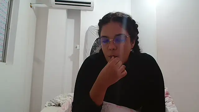 SecretBrunette online show from 11/05/25, 05:07