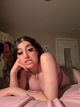 Snapshot of gigifox220 chatting on 10/20/25, 06:03 gigifox220 online show from 10/20/25, 06:03