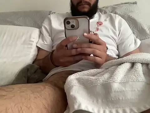 Snapshot of Superwow54 chatting on 12/14/25, 07:51 Superwow54 online show from 12/14/25, 07:51