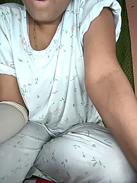 Hott Archana online show from 11/30/25, 05:17