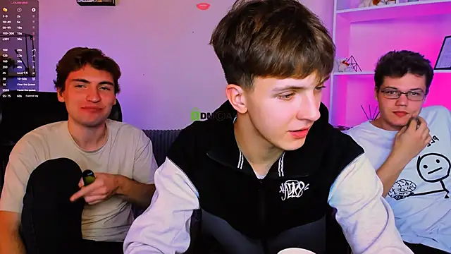 travis wolf  online show from 11/13/25, 08:19