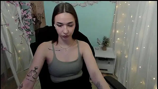 Snapshot of Bella_Night4 chatting on 03/18/26, 07:22 Bella Night4 online show from 03/18/26, 07:22