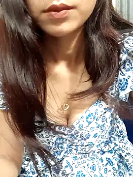 Snapshot of siya_rani67 chatting on 10/17/25, 06:54 siya rani67 online show from 10/17/25, 06:54