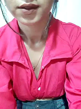 Snapshot of siya_rani67 chatting on 11/07/25, 11:10 siya rani67 online show from 11/07/25, 11:10