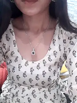 Snapshot of siya_rani67 chatting on 12/03/25, 05:11 siya rani67 online show from 12/03/25, 05:11