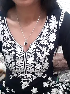 Snapshot of siya_rani67 chatting on 12/04/25, 08:56 siya rani67 online show from 12/04/25, 08:56