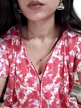 Snapshot of siya_rani67 chatting on 02/01/26, 10:19 siya rani67 online show from 02/01/26, 10:19