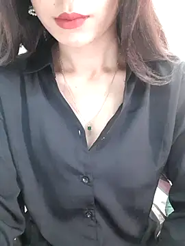 Snapshot of siya_rani67 chatting on 02/28/26, 04:02 siya rani67 online show from 02/28/26, 04:02