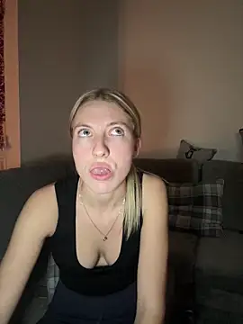 CheekyChelseaX online show from 12/14/25, 05:29