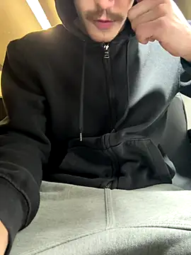 Snapshot of 420boy__ chatting on 11/11/25, 08:09 420boy online show from 11/11/25, 08:09