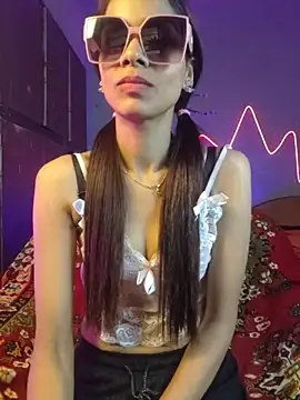 royeoy22 online show from 02/25/26, 05:28