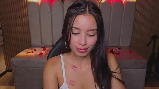 Snapshot of _Mia_Evans_1 chatting on 02/14/26, 08:27 Mia Evans 1 online show from 02/14/26, 08:27