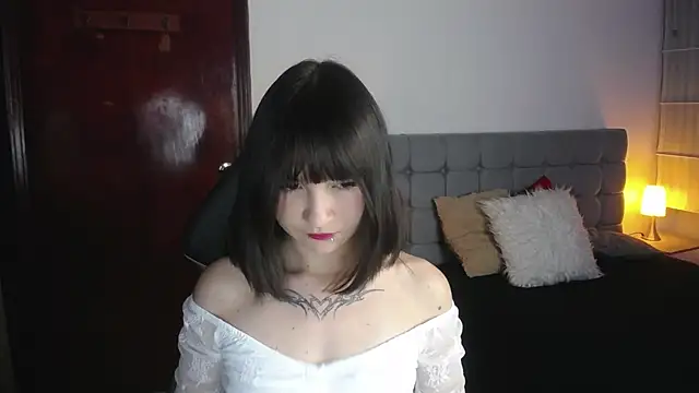  Charlotte Collins  online show from 11/11/25, 02:28