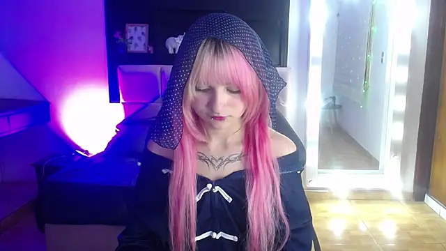  Charlotte Collins  online show from 06/22/26, 03:53