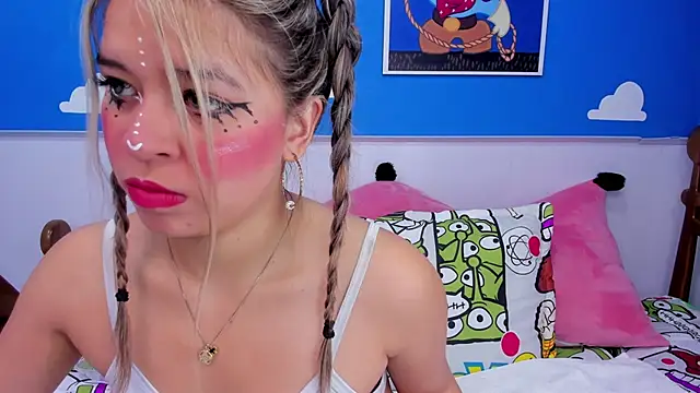 Snapshot of miss__evolet chatting on 01/15/26, 11:04 miss evolet online show from 01/15/26, 11:04