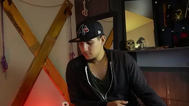 Snapshot of massimo_vidal_ chatting on 09/10/25, 12:27 massimo vidal  online show from 09/10/25, 12:27