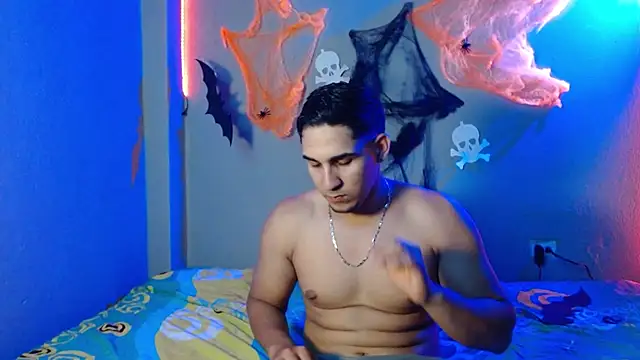Snapshot of massimo_vidal_ chatting on 10/25/25, 01:46 massimo vidal  online show from 10/25/25, 01:46