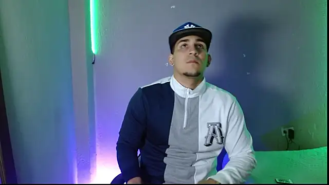 massimo vidal  online show from 11/30/25, 02:37