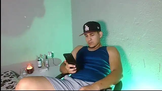 massimo vidal  online show from 12/16/25, 02:05