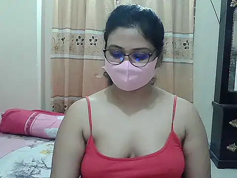 Snapshot of Elena_cruz5 chatting on 11/09/25, 02:26 Elena cruz5 online show from 11/09/25, 02:26