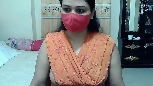 Snapshot of Elena_cruz5 chatting on 11/21/25, 03:00 Elena cruz5 online show from 11/21/25, 03:00