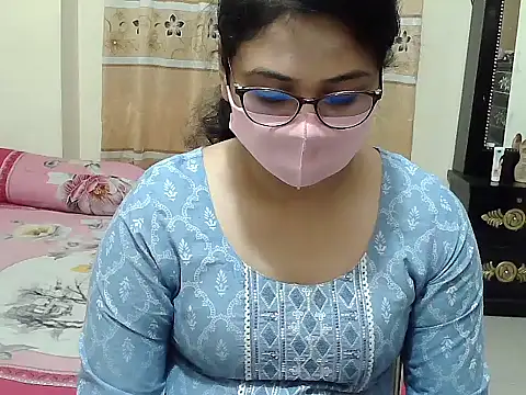 Snapshot of Elena_cruz5 chatting on 11/29/25, 05:49 Elena cruz5 online show from 11/29/25, 05:49