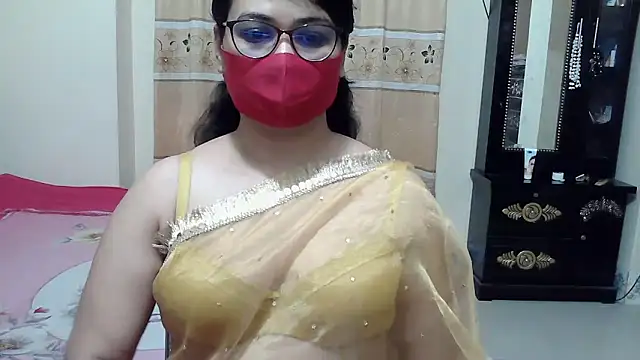 Snapshot of Elena_cruz5 chatting on 12/04/25, 11:13 Elena cruz5 online show from 12/04/25, 11:13