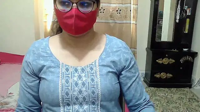 Elena cruz5 online show from 12/16/25, 01:54