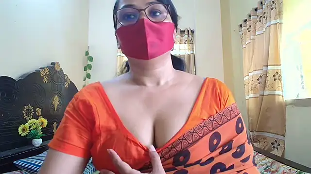 Elena cruz5 online show from 05/13/26, 03:48