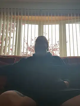 Stephanie1984 online show from 10/29/25, 11:56