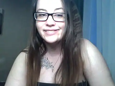 Snapshot of karina160000 chatting on 02/20/26, 02:17 karina160000 online show from 02/20/26, 02:17