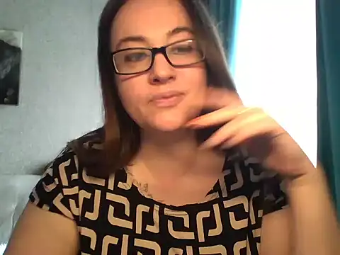 Snapshot of karina160000 chatting on 03/25/26, 08:31 karina160000 online show from 03/25/26, 08:31
