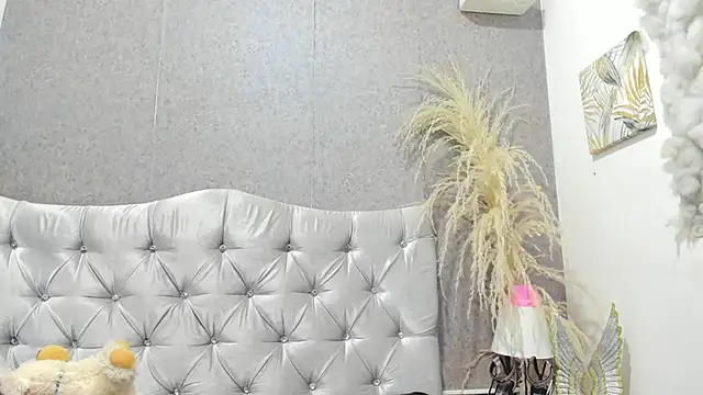 JeyJVazquez  online show from 02/08/26, 03:59