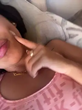 lulizoee online show from 02/18/26, 05:42