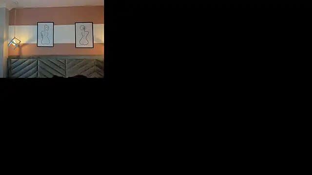 Mia Valentine  online show from 12/03/25, 08:07