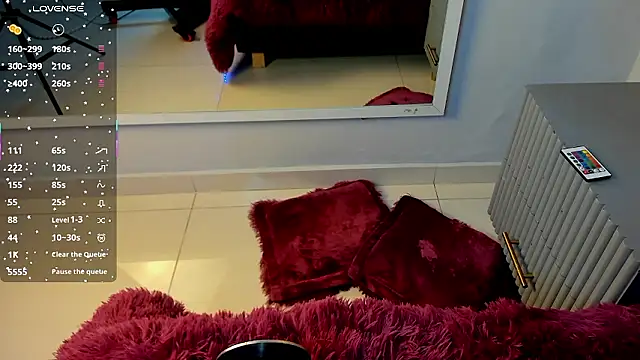 Snapshot of Mia_Valentine_ chatting on 01/09/26, 09:05 Mia Valentine online show from 01/09/26, 09:05